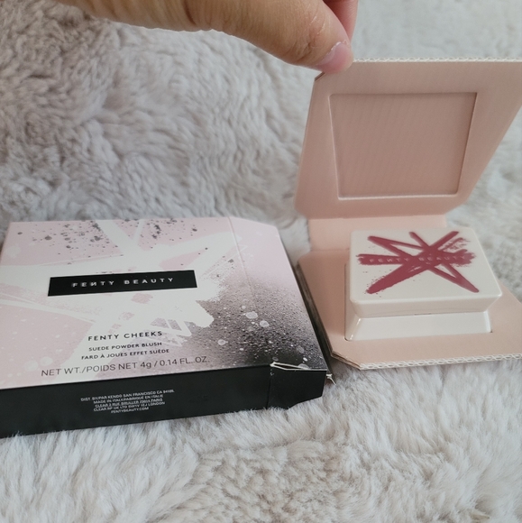 Fenty Suede Powder Blush - Riri - Picture 8 of 8